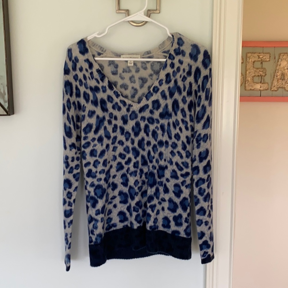 White + Warren Cashmere Leopard Sweater - size small